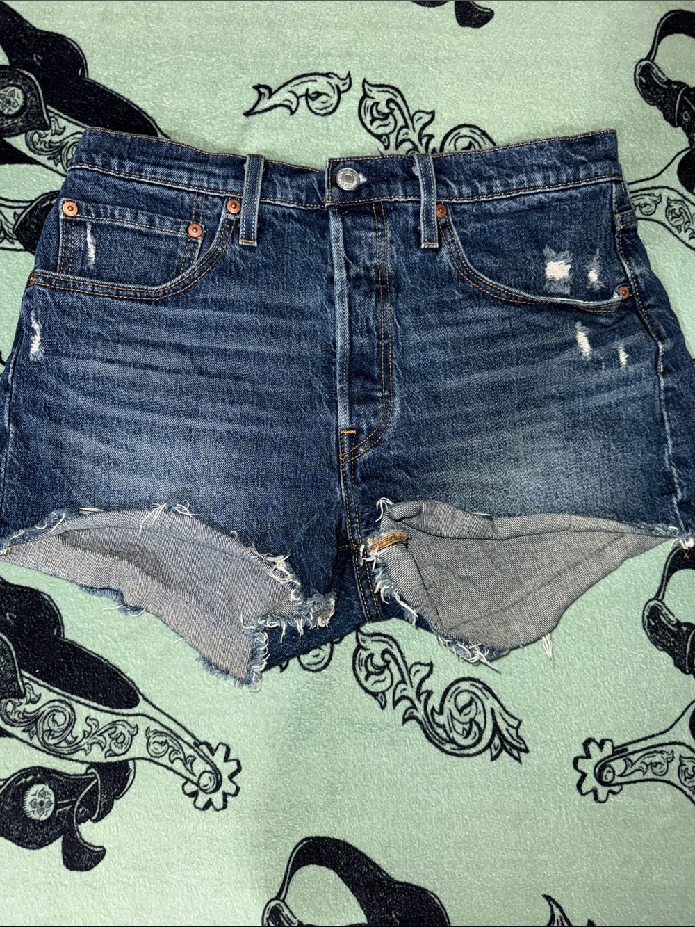 NWOT Signature by Levi Strauss Distressed Blue Denim Cutoff Shorts